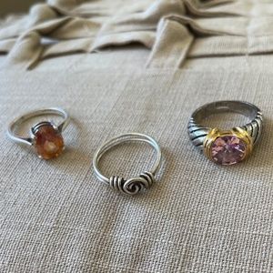 Assortment of Women’s Rings – Stylish Costume Jewelry